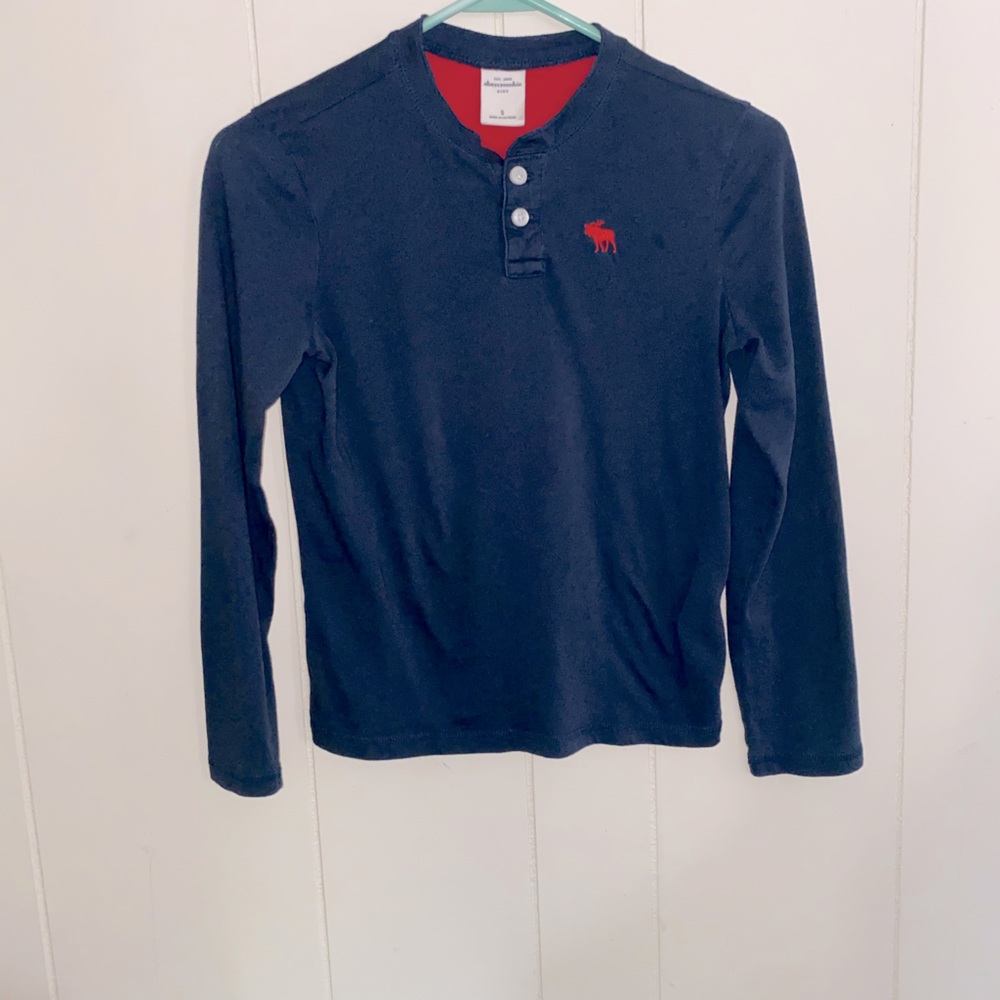Abercrombie kids boys long sleeve top size small